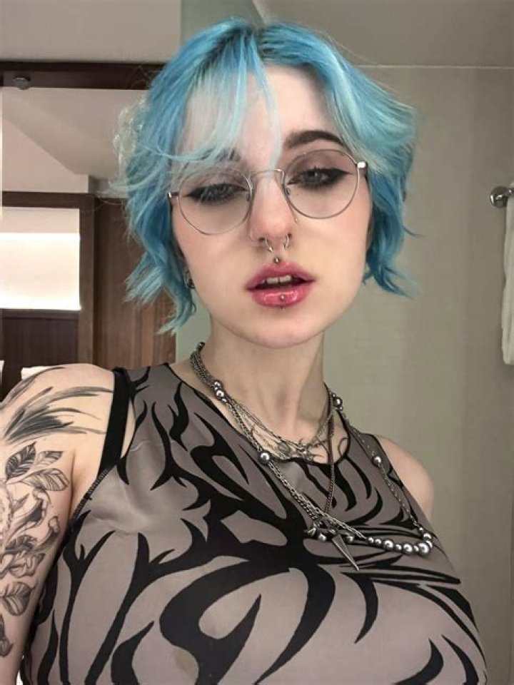 Lyracr0w0 OnlyFans Leak: The Complete Overview and Insights