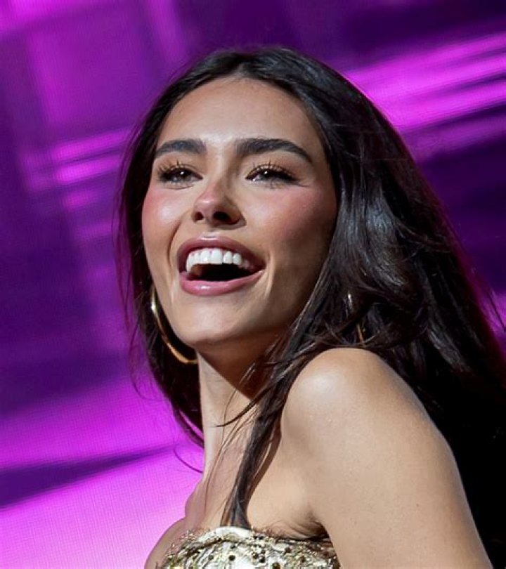 Madison Beer Naked: A Deep Dive into the Controversy and Impact