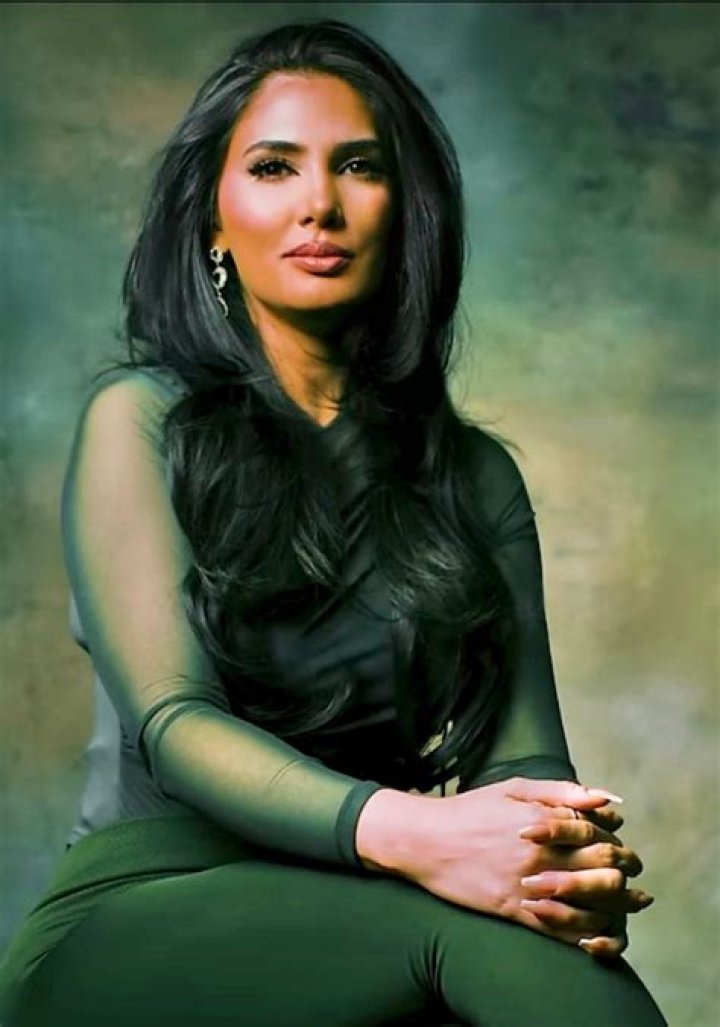 The Inspiring Journey of Sadia Khan, Psychologist: A Beacon of Hope in Mental Health